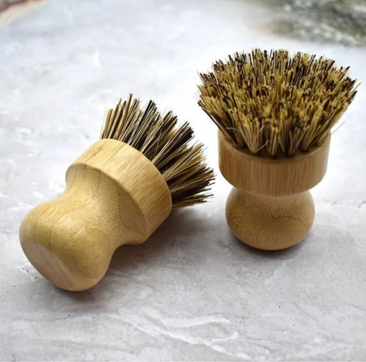 Brush bamboo cleaning.